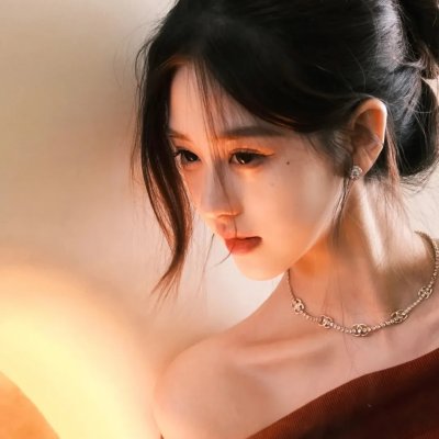 白桦林中的哨所